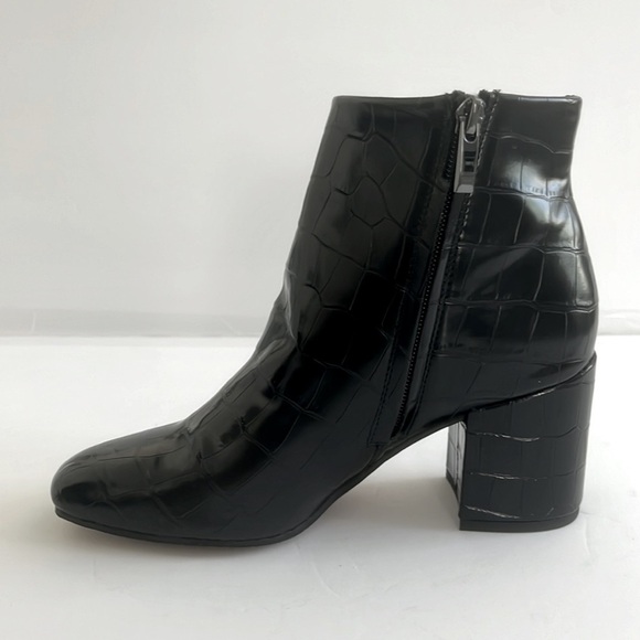 Franco Sarto Women’s Snake Embossed Tenton Bootie Block Heel Shoes Size 6M New - Picture 3 of 6